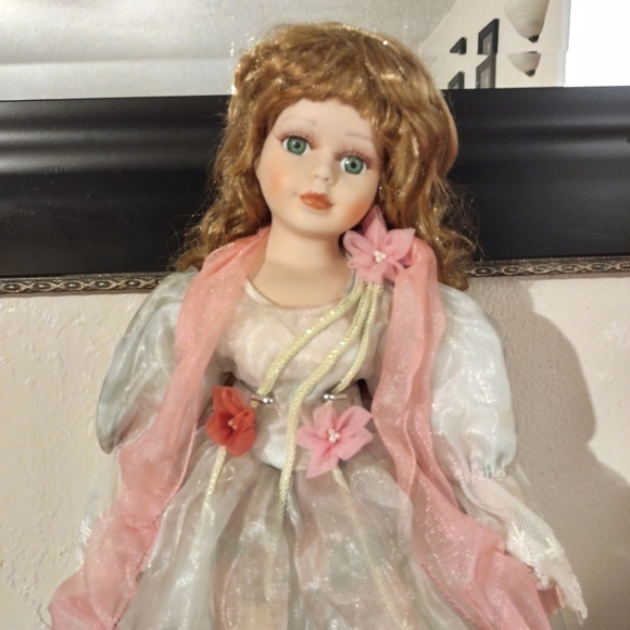 Porcelain Doll Cathay collection curly blonde hair on flowering dress - Picture 2 of 12